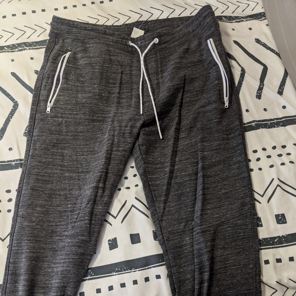 American eagle joggers